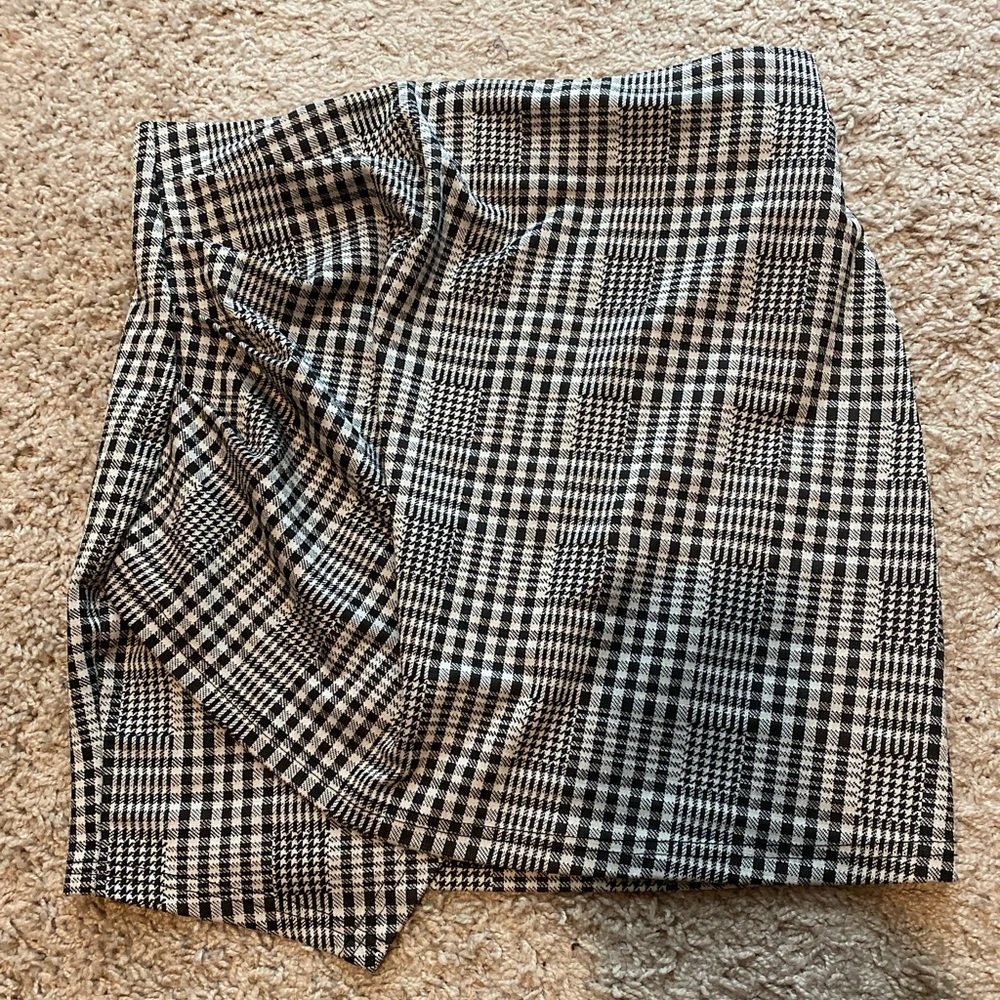 Plaid Pleated Mini Skirt
